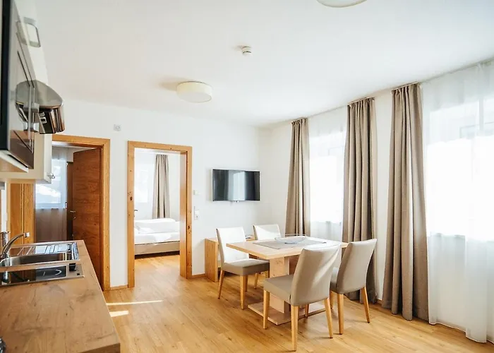 Apartmenthaus Strasswirt De Luxe